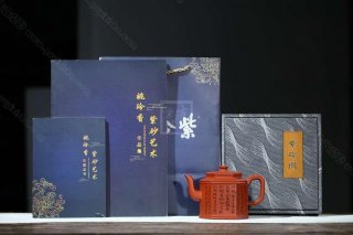 《六方金鐘》 《六方金鐘》