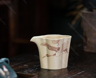 入雲(yún)公道杯 入雲(yún)公道杯