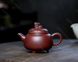 三足瑞獸 三足瑞獸