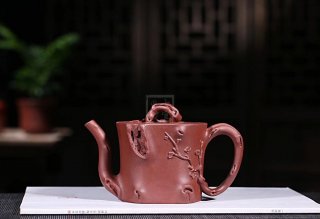 《明式梅樁》紫砂壺宜興高級工藝美術(shù)師手工底槽青梅樁泡茶壺茶壺 《明式梅樁》紫砂壺宜興高級工藝美術(shù)師手工底槽青梅樁泡茶壺茶壺