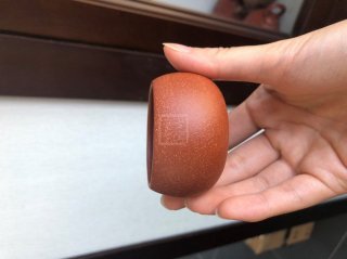 《品茗杯》宜興紫砂壺手工茶壺降坡泥 《品茗杯》宜興紫砂壺手工茶壺降坡泥