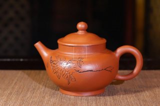 《小直流》宜興工藝美術(shù)師手工紫砂壺茶壺老師朱泥容天 《小直流》宜興工藝美術(shù)師手工紫砂壺茶壺老師朱泥容天