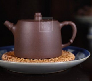 《漢鐸》宜興紫砂壺實力派藝人純手工紫泥茶壺全手工漢鐸紫砂壺 《漢鐸》宜興紫砂壺實力派藝人純手工紫泥茶壺全手工漢鐸紫砂壺