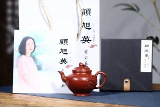 《桃報(bào)春套具》 《桃報(bào)春套具》