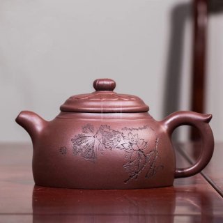 《半菊如意》宜興紫砂壺工藝美術師手工茶壺老師紫泥壺 《半菊如意》宜興紫砂壺工藝美術師手工茶壺老師紫泥壺