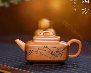 《玲瓏四方》 《玲瓏四方》