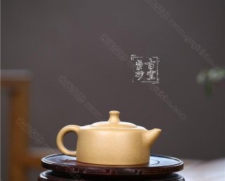 《天際》 《天際》