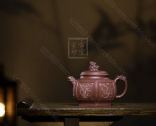 《六方龍尊》 《六方龍尊》