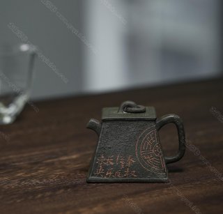 秦權(quán)壺 秦權(quán)壺