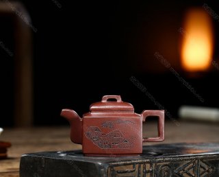 亞明四方 亞明四方