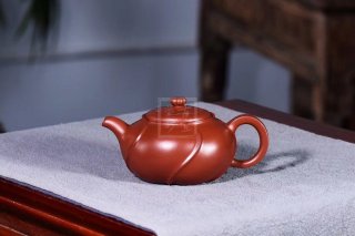 《含苞待放》宜興全純手工紫砂壺中品大紅袍茶壺茶具 《含苞待放》宜興全純手工紫砂壺中品大紅袍茶壺茶具