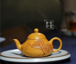 《梨形壺》 《梨形壺》